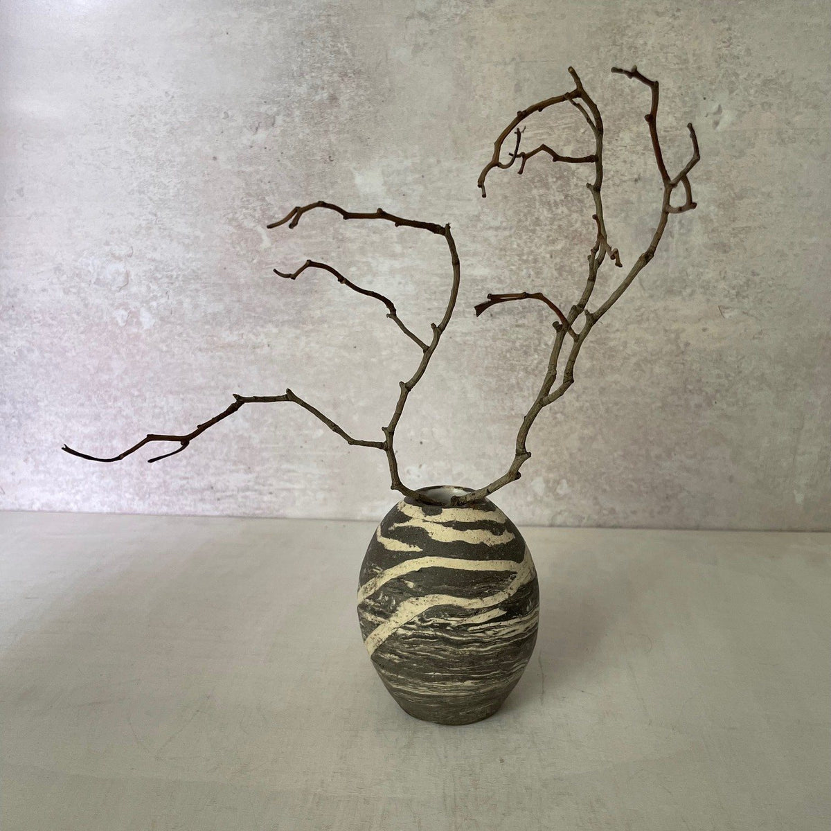 Pebble vase - small